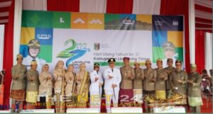 Ini Pesan  Bupati Ela Siti Nuryamah Dalam Upacara HUT Lamtim ke-27 