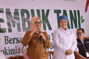 Bupati Ela dan PT Petrokimia Gresik Serap Aspirasi Petani di Batanghari